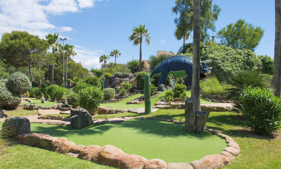 ENG Pabisa Mini Golf Nova Beach Mallorca