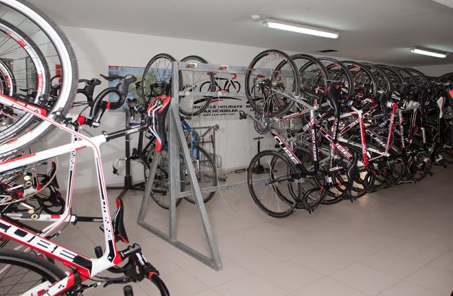 F Pabisa Hotel cycling holiday